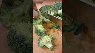 Cutting Broccoli #amazingcutting #satisfyingcutting #shorts #viralvideo #broccoli