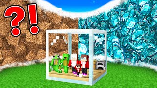 DIRT & DIAMOND TSUNAMI vs  Mikey Family & JJ Family GLASS Bunker   Minecraft (Maizen)