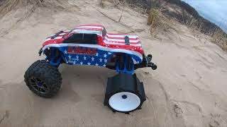 Emaxx Brushless Edition on 3D Printed Paddle Tires at the Beach!