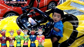 Main Mobil Mobilan Paling Keren ada Ondel Ondel 😄| Lagu Anak Indonesia | Disini Senang Disana Senang