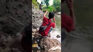 ini yang saya suka mancing ikan nilem.saat air bening#nutulmelem #shortvideo #shorts #sungaicitanduy