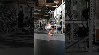 VID 20221220 squat 2