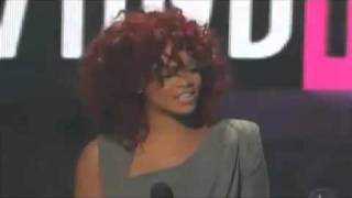 Rihanna - Wins Soul R&B Female Award @ AMA's 2010