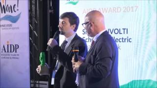 @AIDPlive Simone Involti sul palco di WAVE! AIDP AWARD 2017 premia Schneider Electric