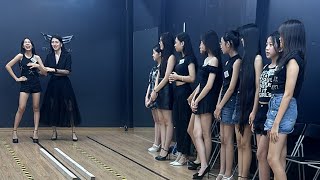 The contestants of Face of Vietnam 2024 are learning catwalk skills at BYB Academy