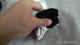 Unboxing and showing Wacupbo no show socks with silicone, 6 Pairs