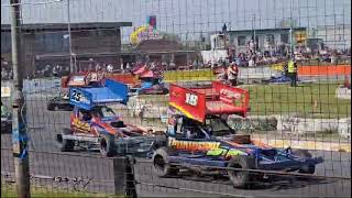 Skegness raceway Brisca F1 stockcars 12/5/24