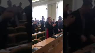 Парламент "ЛНР" ратифицировал договор о дружбе и взаимопомощи с Россией. Тоже самое сделали и в "ДНР