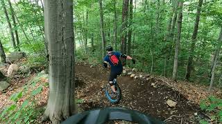 Unicycle de montagne - Mountain unicycling