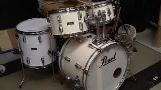 Pearl White 1970s Fiberglass Drums