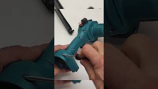 Mini Cordless Chainsaw what is inside Makita Battery #tools #makyta #battery