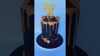 #chanelcakes #birthdaycake #cake #buttercreamcakes #fondant #caketutorial #cakedesign #youtubeshorts