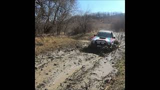 Nissan King Cab Off Road in Mud #thebest4x4channel #nissannavara #kingcab  #offroading