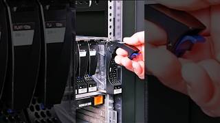 Store Hard Drive Replacement in 30 Seconds 🖥️🧑‍🔧✅ #shorts #techtutorial #datacenter