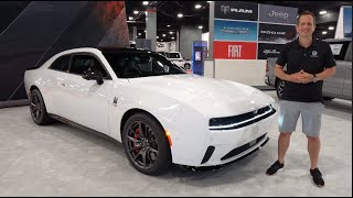 Does the 2024 Dodge Charger Daytona Scat Pack sound like a REAL HEMI V8 muscle car?