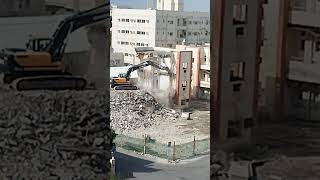 Paano mag demolish ng isang building ng mabilis gamit ang Excavator/Backhoe