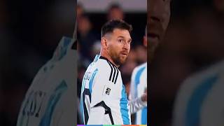 ESCUPEN a MESSI #messi #leomessi #scaloneta #paraguay #argentina #messifan #fifa #mundial #futbol