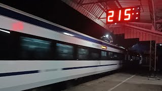 ER's One & Only Vande Bharat New Jalpaiguri-Howrah Vande Bharat Sparkling Through Gobra At 130 Kmph.