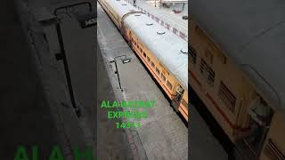 ALA HAZRAT EXPRESS DEPART FROM BAREILLY JUNCTION WITH WAP5 #Shorts#NR#Indianrailways