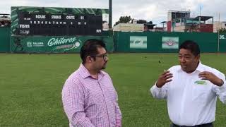 VIDANOVA EN EL PARQUE DEPORTIVO COLON IMPULSANDO AL  EQUIPO CHILEROS DE BEISBOL