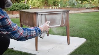 How to Paint over Laminate and Plastic Furniture