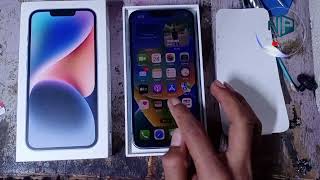 iPhone 14 in unboxing