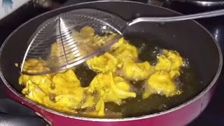 Pyaaz ke Pakode/ bhajiye , बारिश में बनाइए कुरकुरे पकौड़े बहुत ही आसान तरीक़े से