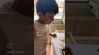 Cheese Amlette 🍳🧑‍🍳 #shorts #ytshorts #breakfastideas #kidsbreakfastrecipe #breakfastrecipe #kids