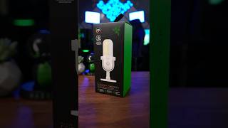 👉 Unboxing the Razer Seiren V3 Chroma in white 🩶 #razerindia #gaming #microphone #chroma #rgb