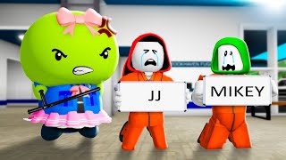 Why Mikey GIRL POLICEMAN Caught Maizen CRIMINAL Family? | ROBLOX Brookhaven 🏡RP - FUNNY MOMENTS