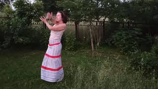 Dancing flamenco fusion to Chinese folk music