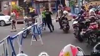 heboh !!! polantas polres jepara dihajar pria tak dikenal part1