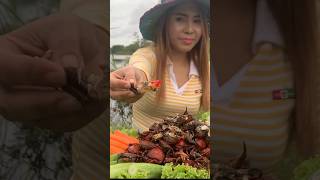 Eating crab in jungle #asmr #mukbang #eatingsounds #asmreating