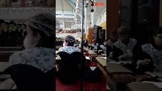 Nuansa Gamelan Prosesi Rektor dan Senat Unnes Memasuki Tempat Upacara #shorts #shortvideo