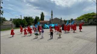 "Миллий байрам"("Бугунь байрам"йырына такълид)сезлер Урие Кадирова.Идж."Къарагоз"-"Солхат"-"Чал-чал"