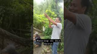 Mancing di Air Keruh, Ternyata Ada Ikannya Bro..