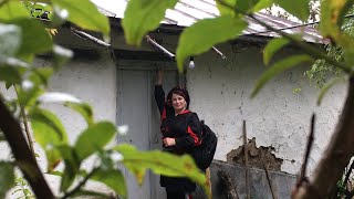 Renovating the old hundred-year-old house on top of the mountain