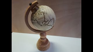 Wooden globe - Mappamondo di legno