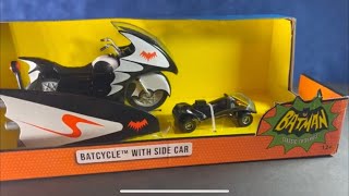 McFarlane Toys Batcycle with Sidecar 1960's Batman DC Retro Collection Review