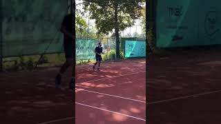 TennisnetTests.com YONEX VCORE Pro 97 Grundlinie