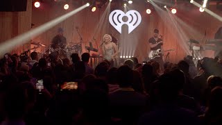 Bebe Rexha - Hey Mama (Live from Honda Stage at the iHeartRadio Theater NY)