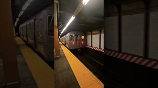 r68A W train and a r160 R train leaving City Hall #train #nycsubway #nyc