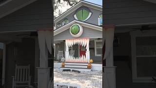 Cool #halloweenhouse displays!! #halloween #halloweendecorations #orlando #halloweendecor