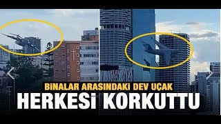 Yükselemeyen Uçak Binaların Arasından Geçti (Korku Dolu Anlar)