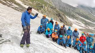 HOW TO MAKE SNOW ANCHOR & GIVE BELAY ON SNOW | Snow Bollard  & Other Techniques