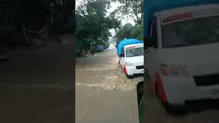 Jalan Poros Malino Air Menggenang