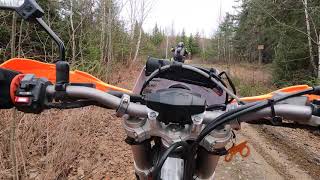 Motocross trail, wheelie