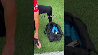 What’s in my football bag? 👝⚽️ #football #soccer #futbol