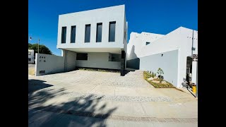 EN VENTA CASA NUEVA DE 4  RECÁMARAS, UNA EN PLANTA BAJA  EN EXCLUSIVO FRACCIONAMIENTO EN LEÓN, GTO.