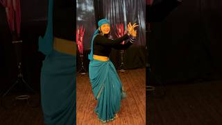 Gulabi sharara song dance #shorts #ytshort #youtubeshorts #dance #trending #viralvideo #pahadisong